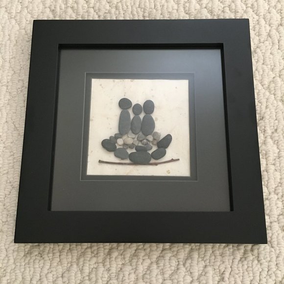 Pebble Art Family Nest - Personal and Unique - Picture 1 of 2